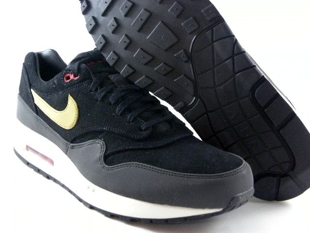 nike air max black white gold